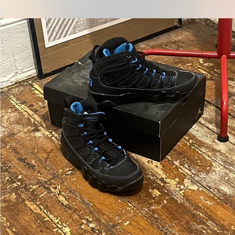 JORDAN 9 Retro Photo Blue sneakers size 9